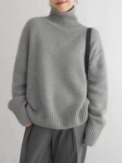 Aurora | Women’s Luxury Cashmere Turtleneck Sweater